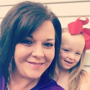 Meet your Posher, Kelli